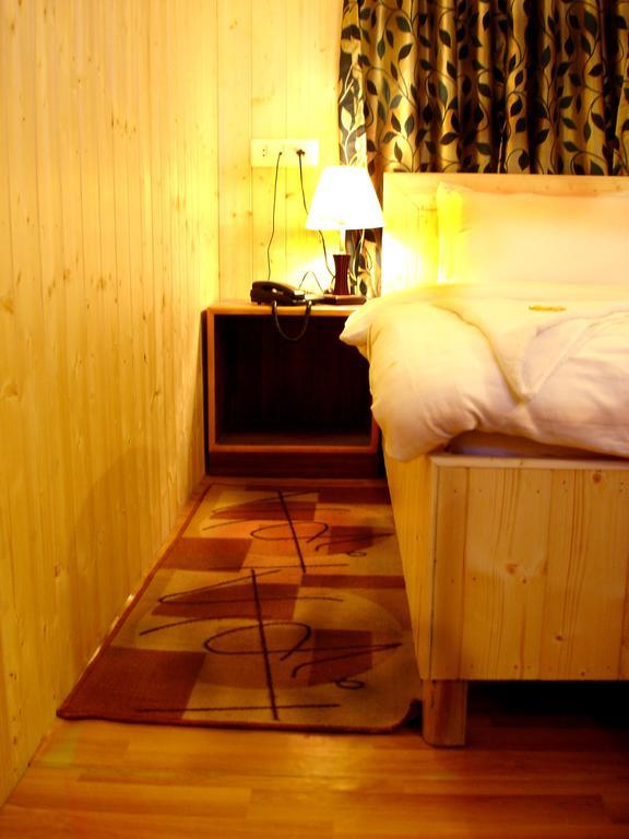 Ikraam Inn Bed & Breakfast Srinagar  Phòng bức ảnh