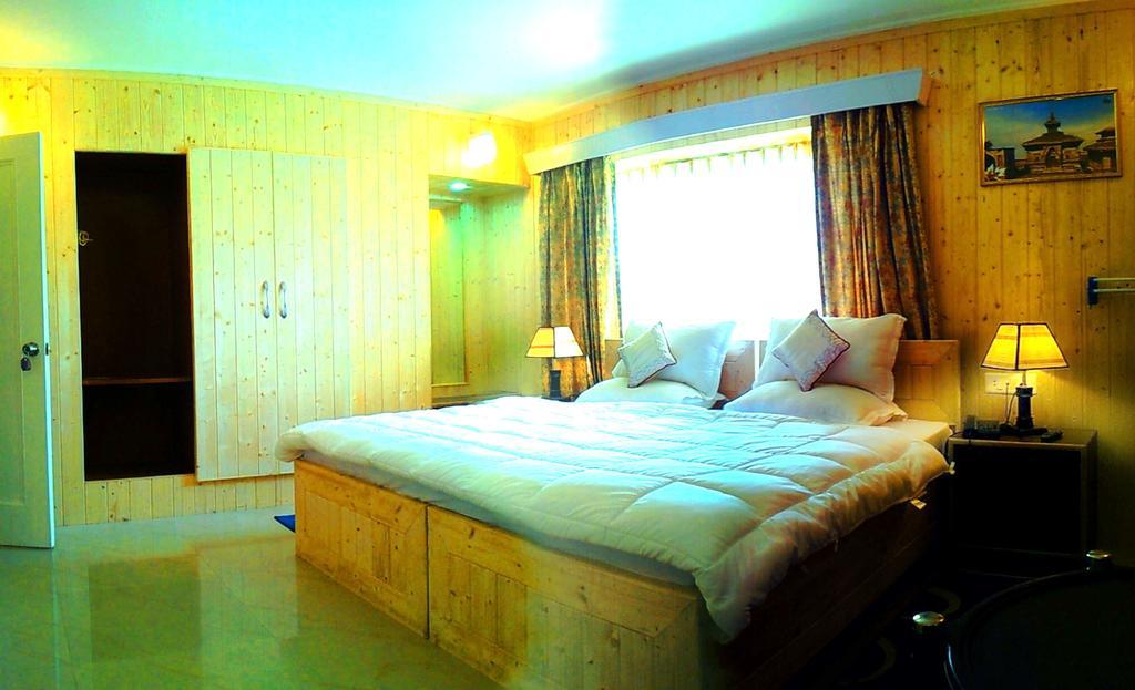 Ikraam Inn Bed & Breakfast Srinagar  Phòng bức ảnh