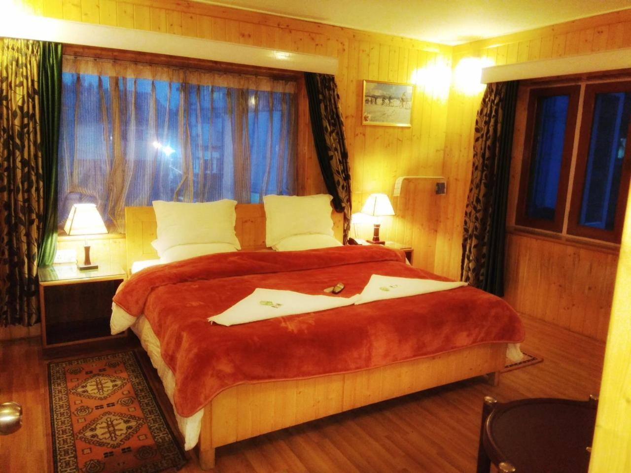 Ikraam Inn Bed & Breakfast Srinagar  Ngoại thất bức ảnh